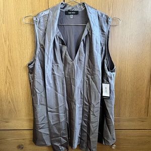 Nine West sleeveless satin metallic silver / pewter blouse top BNWT